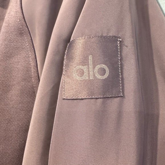 ALO Yoga On The Go Zip Up Hoodie Sweatshirt in Purple Dusk Size Medium - Picture 7 of 10